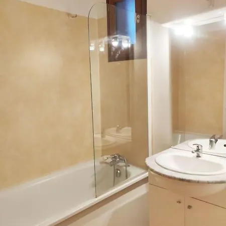 T2 Confortable 31m2 Piscine Terrasse Vue Degagee Montagne Apartment Ignaux