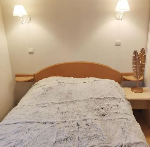 T2 Confortable 31m2 Piscine Terrasse Vue Degagee Montagne Apartment